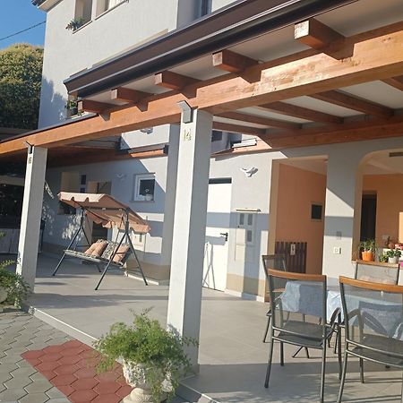App Roko Apartment Porec Exterior photo